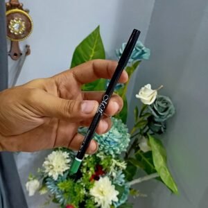 قلم كحل اخضر mn اوريجينال